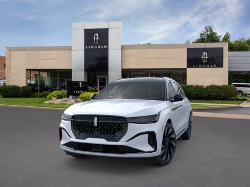 New 2024 Lincoln Nautilus Black Label w/ Jet Appearance Package (87T) AWD/4WD image 3