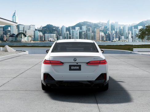 New 2026 BMW 530i w/ M Sport Package image 5