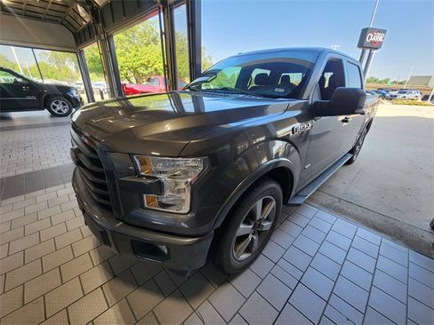 Used 2017 Ford F150 XLT w/ Equipment Group 302A Luxury RWD image 3