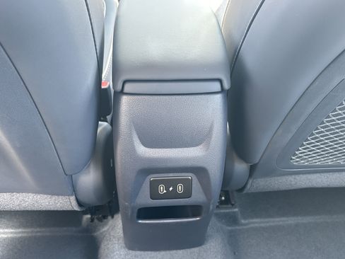 New 2025 Hyundai Venue Limited image 15