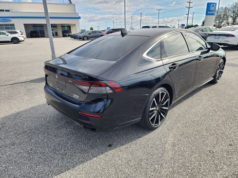 Certified 2024 Honda Accord Touring image 4