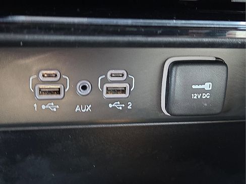 Used 2025 Jeep Grand Cherokee L Limited w/ Trailer Tow Package image 19