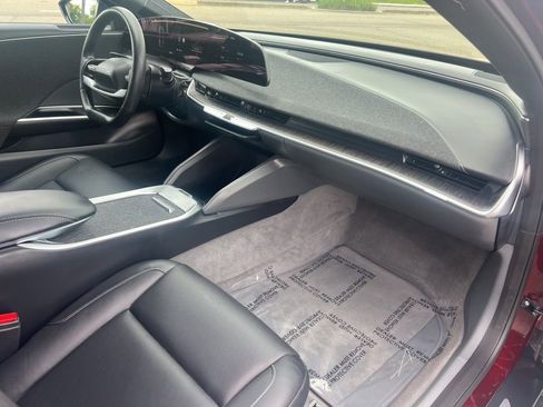 Used 2024 Lucid Air Touring AWD/4WD image 37