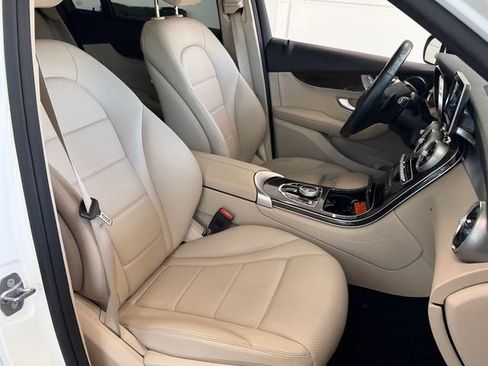 Used 2019 Mercedes-Benz GLC 300 image 19