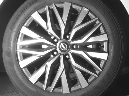 Used 2025 Nissan Altima 2.5 SV image 13