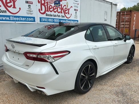 Used 2020 Toyota Camry XSE FWD image 3