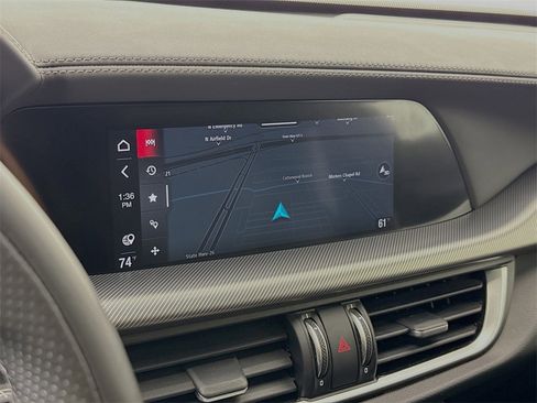 Used 2023 Alfa Romeo Stelvio Veloce image 19