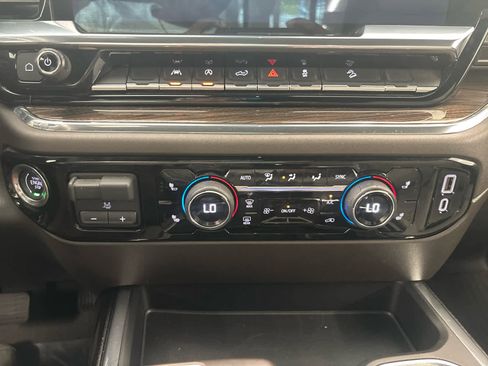 Used 2023 Chevrolet Silverado 1500 RST image 32