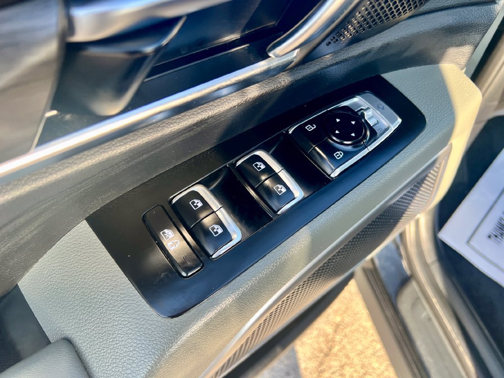 Used 2023 Kia Telluride EX X-Line AWD/4WD image 16