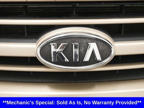 Used 2006 Kia Sedona FWD image 11