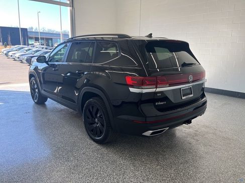 New 2026 Volkswagen Atlas SE AWD/4WD image 3