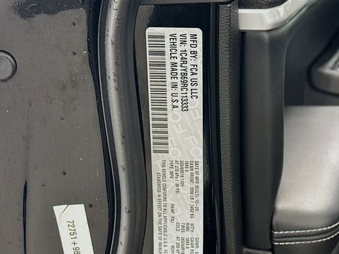 Used 2024 Jeep Grand Cherokee Limited 4xe w/ Trailer Tow Package AWD/4WD image 12