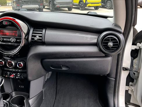 Used 2015 MINI Cooper 2-Door Hardtop image 19