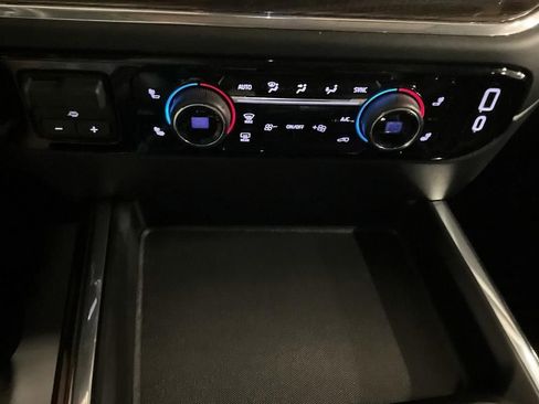 Used 2024 Chevrolet Silverado 2500 LT w/ All Star Edition AWD/4WD image 36