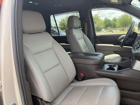 Used 2022 Chevrolet Tahoe LT RWD image 10