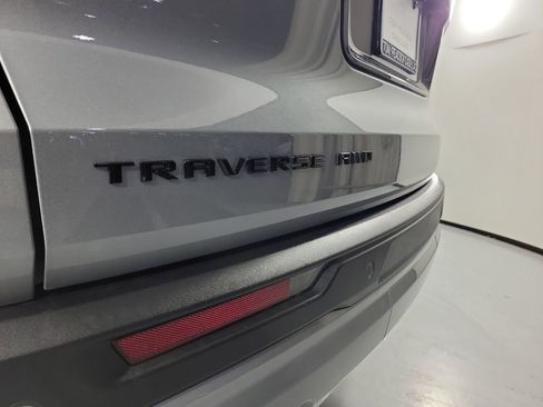Used 2025 Chevrolet Traverse Z71 w/ Driver Confidence Package image 5