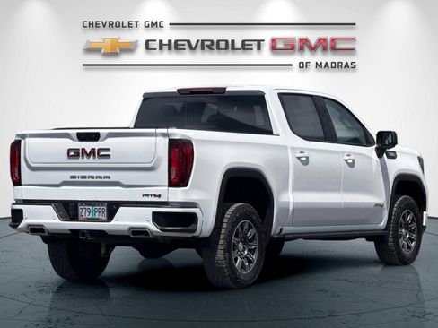Used 2024 GMC Sierra 1500 AT4 w/ AT4 Premium Package AWD/4WD image 3