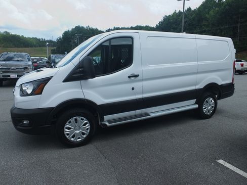 Used 2025 Ford Transit 250 Low Roof w/ Exterior Upgrade Package RWD image 6