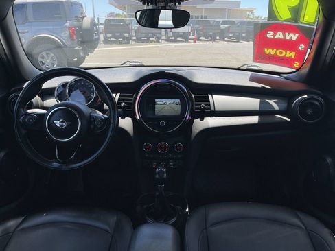 Used 2019 MINI Cooper 4-Door Hardtop FWD image 12