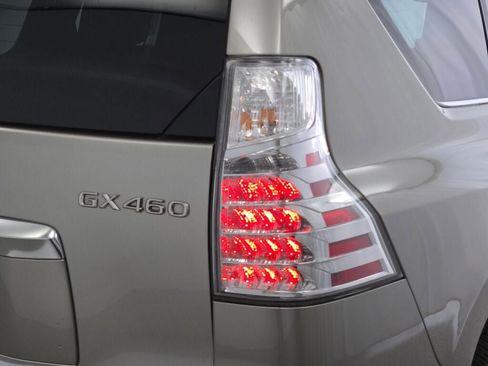 Used 2023 Lexus GX 460 Premium image 14