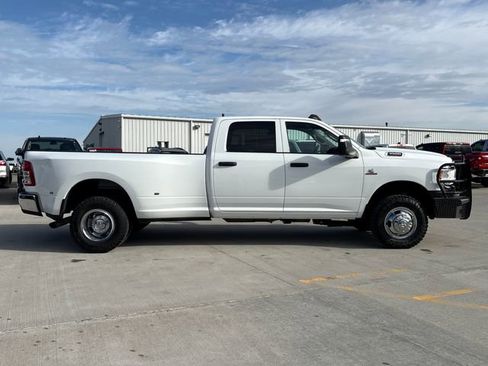 Used 2023 RAM 3500 Tradesman AWD/4WD image 6
