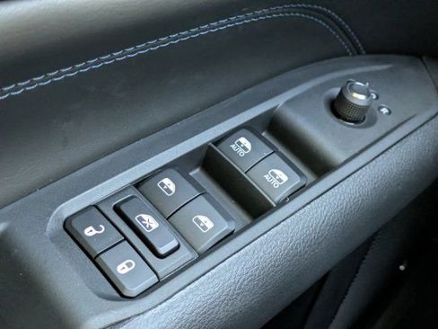 New 2026 Jeep Compass Latitude AWD/4WD image 20