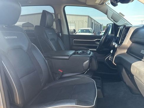 Used 2022 RAM 1500 Laramie AWD/4WD image 18