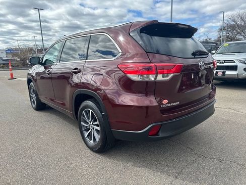 Used 2018 Toyota Highlander XLE image 5
