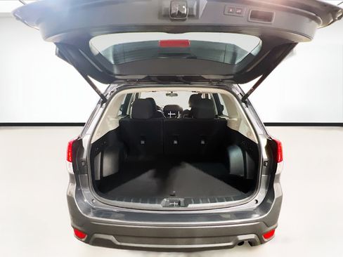 Used 2023 Subaru Forester Premium AWD/4WD image 19