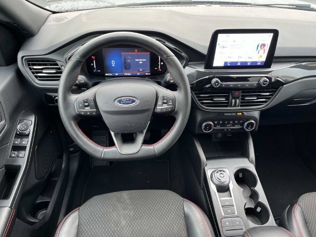Used 2025 Ford Escape ST-Line AWD/4WD image 12