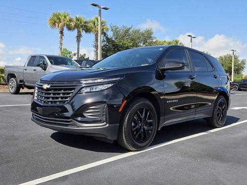 Used 2024 Chevrolet Equinox LS FWD image 2
