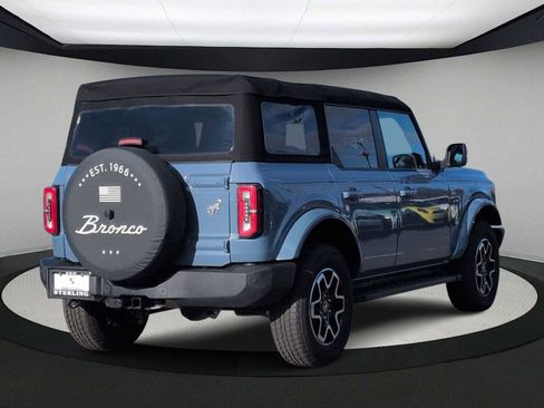 Used 2024 Ford Bronco Outer Banks image 8