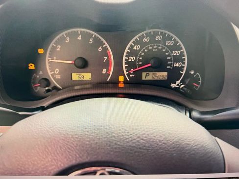 Used 2010 Toyota Corolla LE FWD image 16