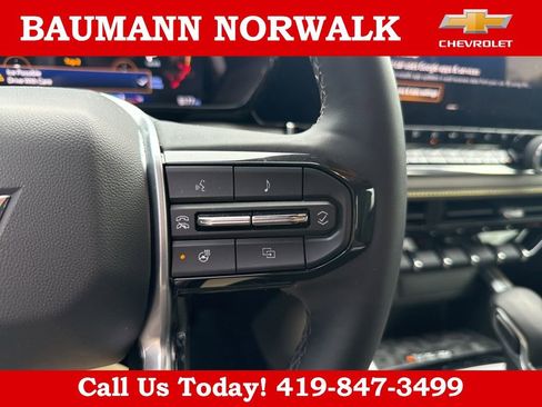 Used 2024 Chevrolet Colorado ZR2 w/ ZR2 Convenience Package III AWD/4WD image 11