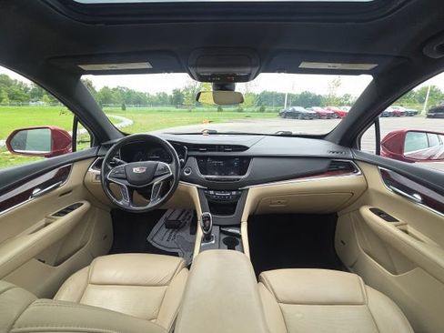 Used 2019 Cadillac XT5 Luxury FWD image 22