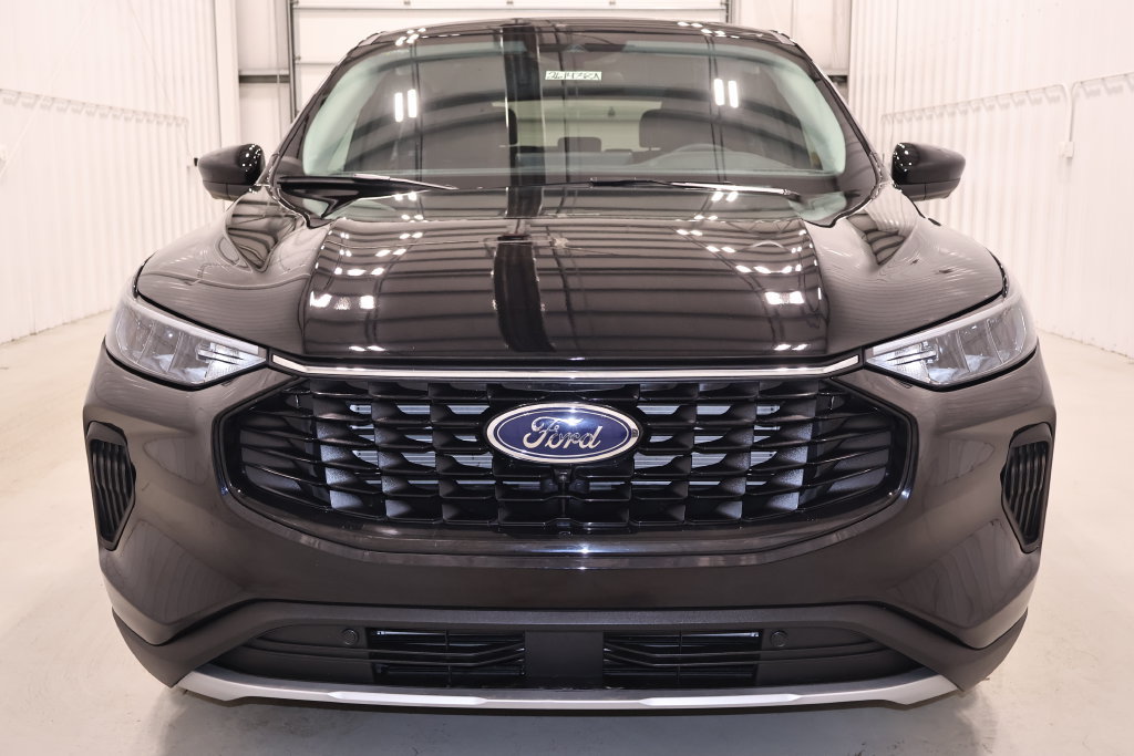 Certified 2023 Ford Escape Active w/ Tech Pack #2 FWD image 5