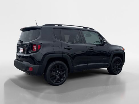 Used 2018 Jeep Renegade Altitude image 6