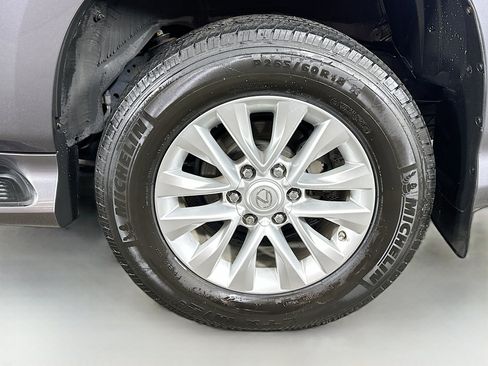 Used 2019 Lexus GX 460 Premium AWD/4WD image 31