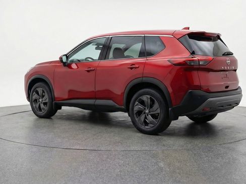Used 2025 Nissan Rogue SV AWD/4WD image 6