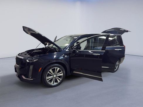 Used 2021 Cadillac XT6 Premium Luxury AWD/4WD image 11