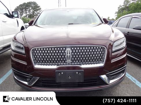 Used 2019 Lincoln Nautilus Reserve w/ Cargo Utility Package FWD image 2