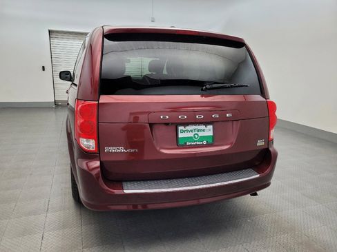 Used 2019 Dodge Grand Caravan SXT FWD image 6