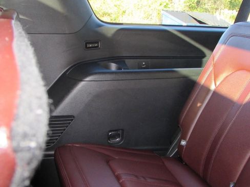 Used 2024 Ford Expedition Max Limited image 30