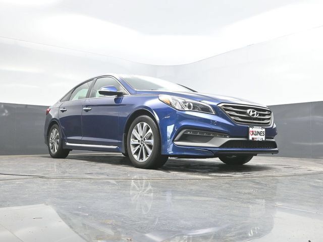 Used 2017 Hyundai Sonata Sport w/ Value Edition Package 02 FWD image 46