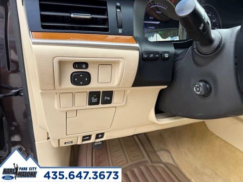 Used 2013 Lexus ES 300h w/ Luxury Pkg FWD image 17