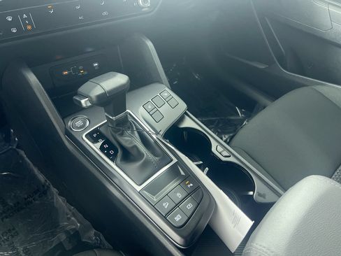 New 2026 Kia Sportage LX w/ LX Convenience Package FWD image 23