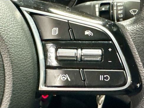 Used 2023 Kia Forte LXS w/ LXS Technology Package image 10