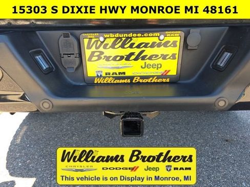 Used 2020 Ford F150 Platinum w/ Equipment Group 701A Luxury image 10