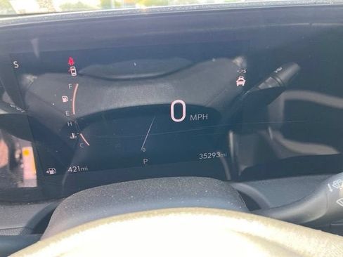 Used 2025 Buick Encore GX Preferred AWD/4WD image 5