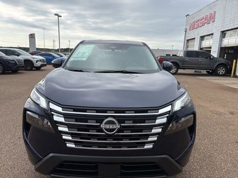 New 2026 Nissan Rogue SV image 6